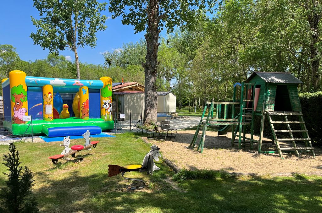 Camping Du Petit Bonheur : Img 0320